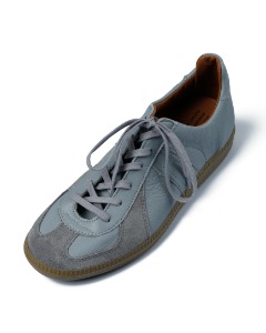 [REPRODUCTION OF FOUND] GERMAN MILITARY TRAINER (GRAY)