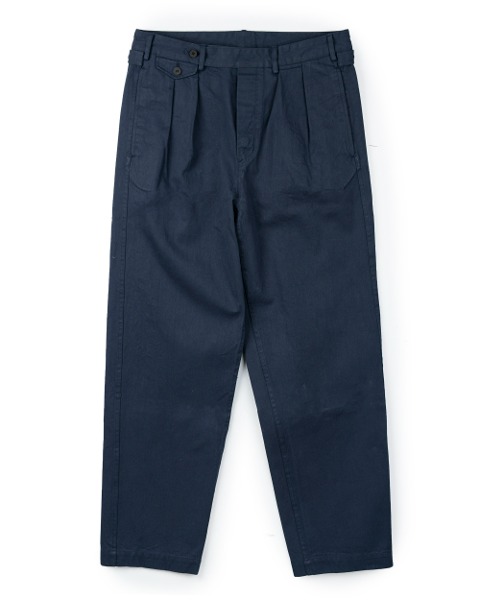 [DOCUMENT] SELVEDGE COTTON TUCKED TROUSERS (NAVY)